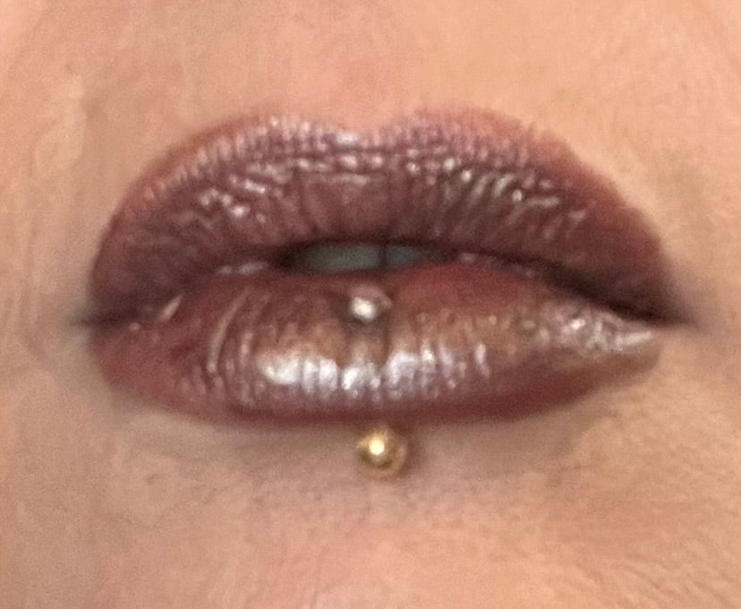 TINTED LIP BALM in shade SLICK